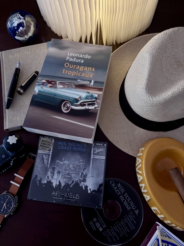 leonardo padura,ouragans tropicaux,éditions métailié,blog mon roman noir et bien serré,blog littéraire,roman noir,roman policier,littérature cubaine,chronique littéraire,lecture 2026,retour de lecture,littérature noire